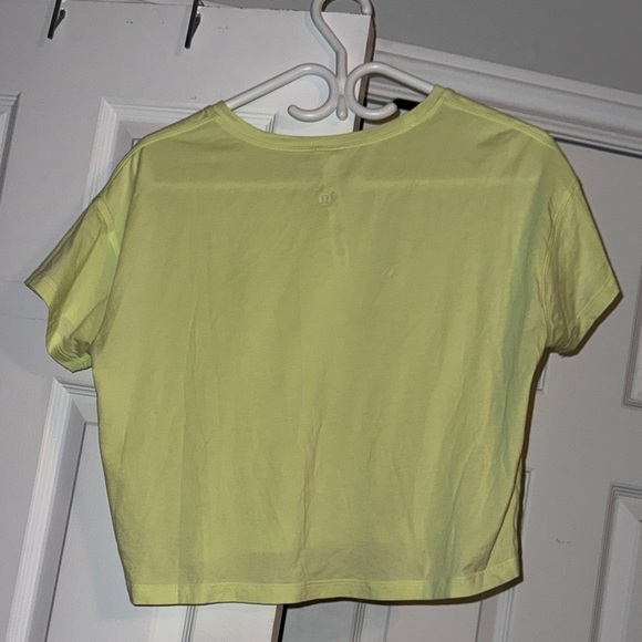 Lululemon Cates Tee - Picture 2 of 3